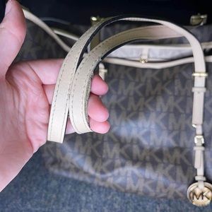 MK logo large tote